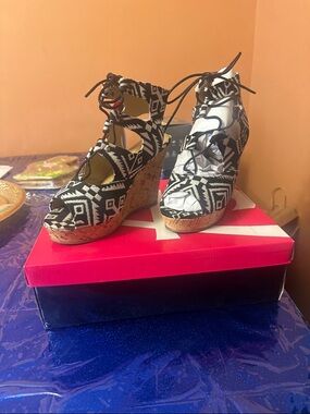 XOXO Black & White Geometric Lace-Up Wedge Sandals